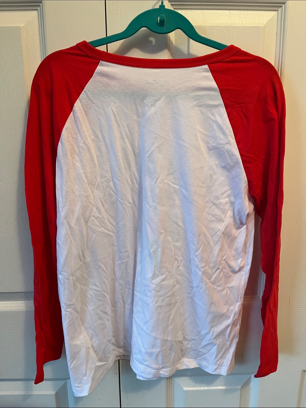 Hallmark Channel NWT Christmas Raglan Graphic Tee Large Fa-La-Love Red White - Picture 12 of 16